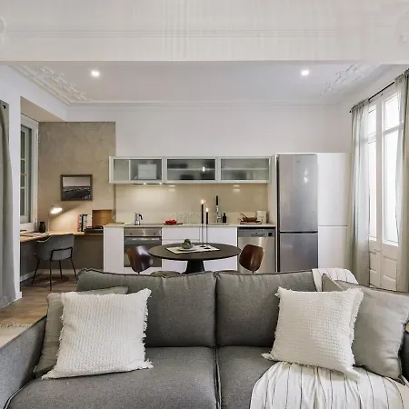 Baia - And Balcony In Eixample Esquerra דירה ברצלונה