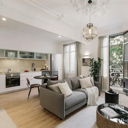 Baia - And Balcony In Eixample Esquerra ברצלונה