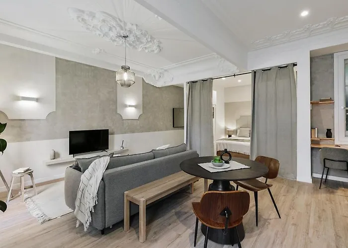 Baia - And Balcony In Eixample Esquerra Appartamento Barcellona