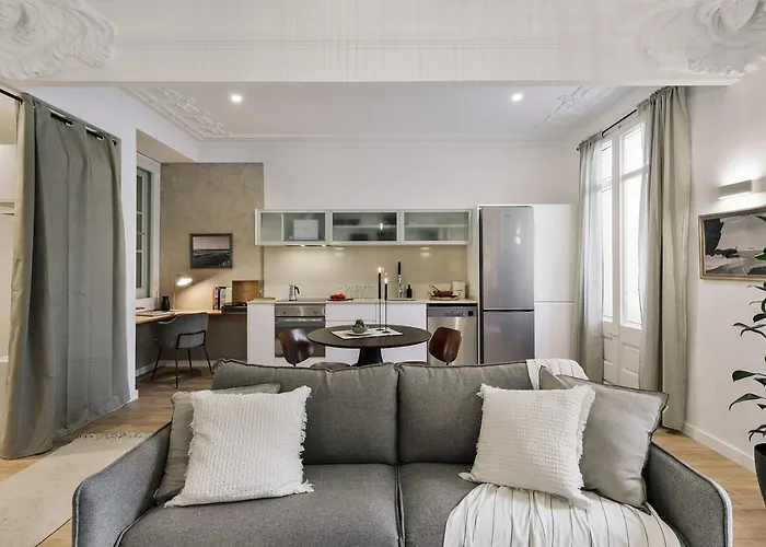 Baia - And Balcony In Eixample Esquerra Appartamento Barcellona