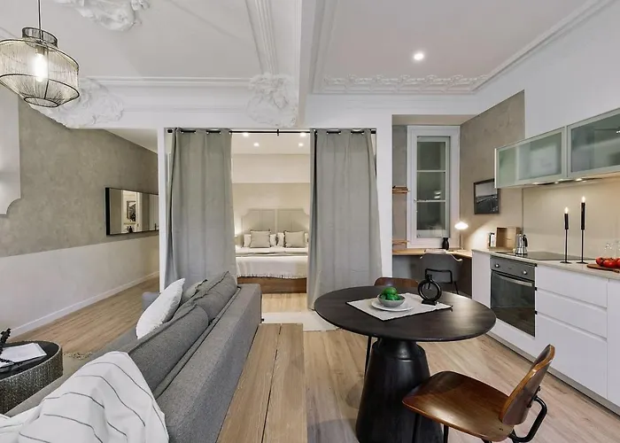 Appartamento Baia - And Balcony In Eixample Esquerra *