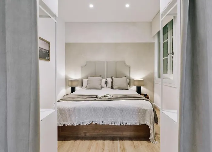 Baia - And Balcony In Eixample Esquerra